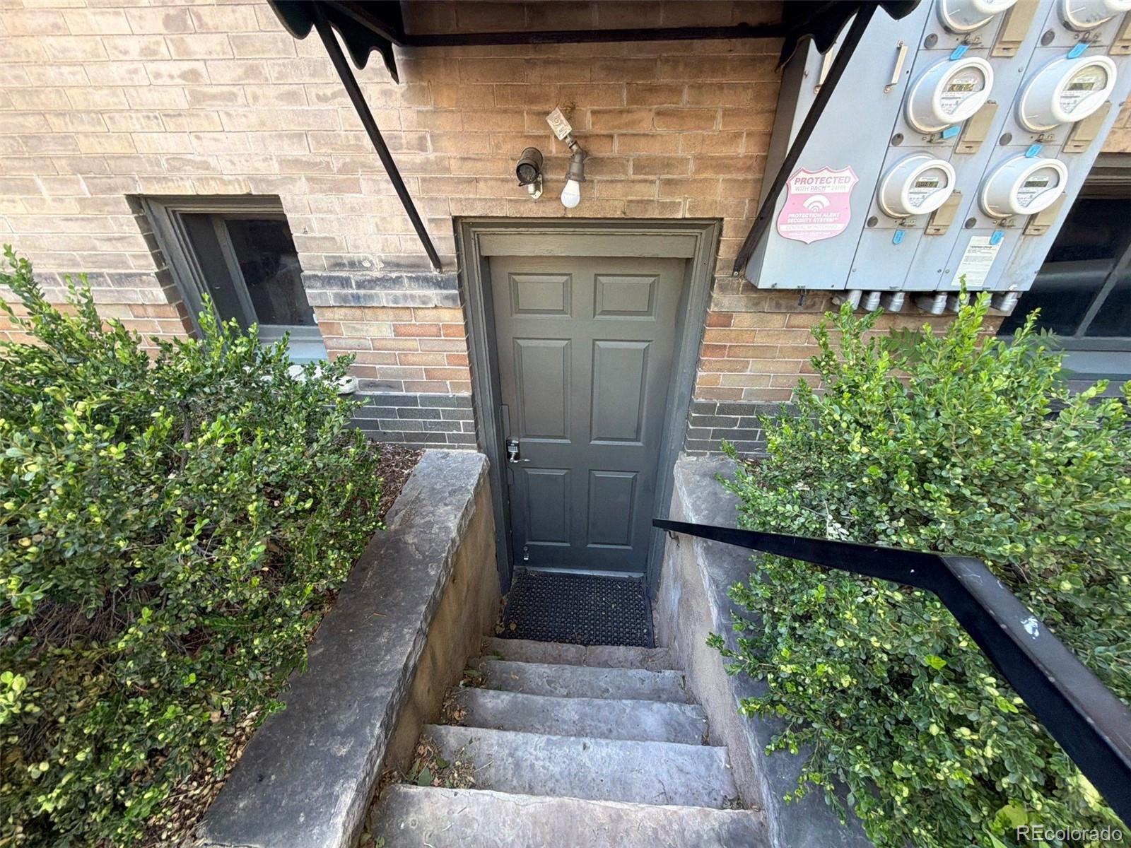 1217 N Downing Street 2