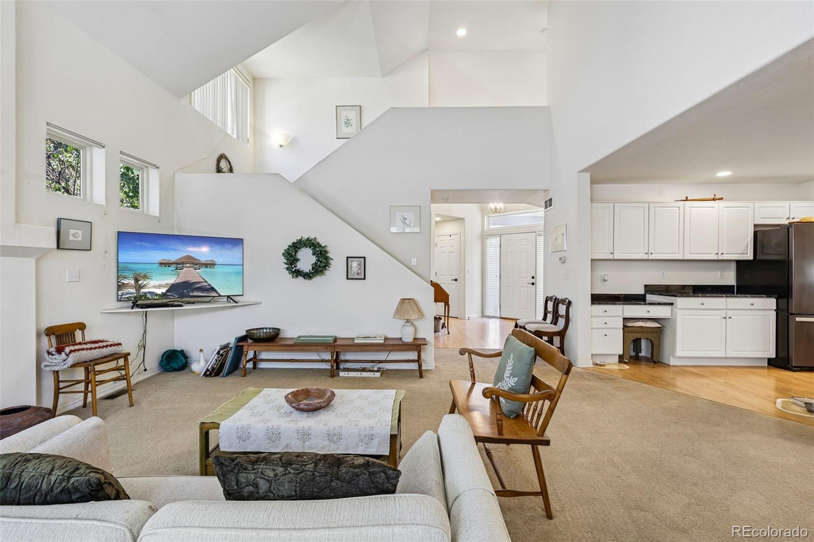 1011 S Valentia Street 95