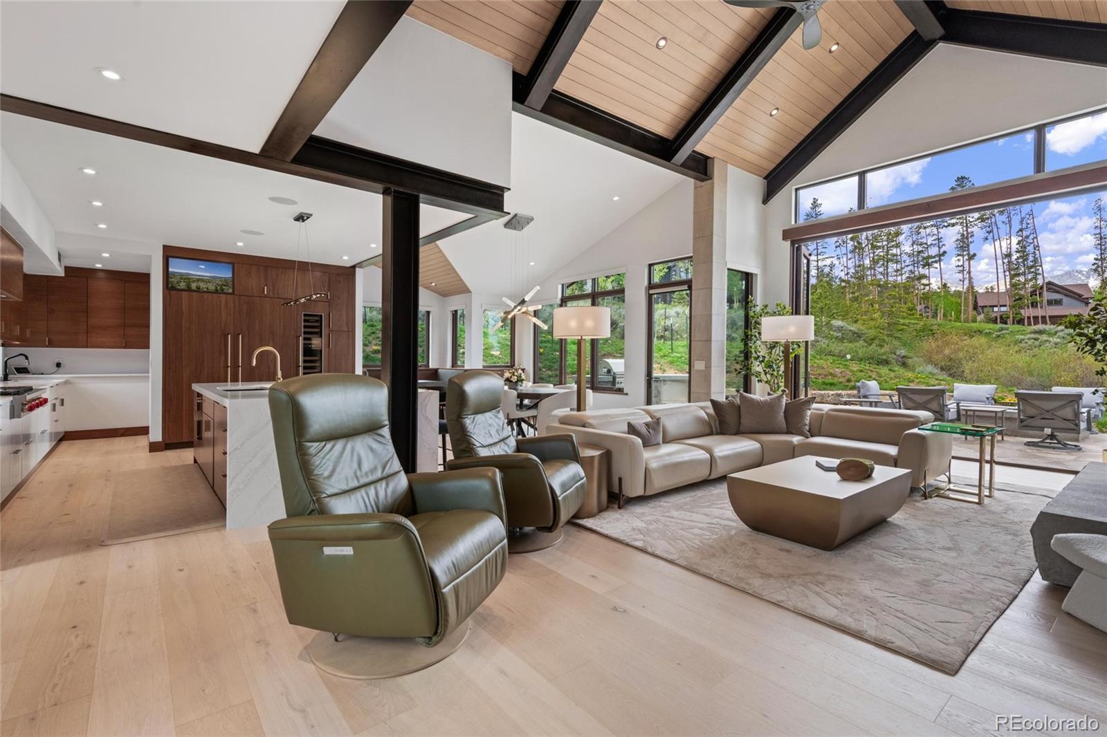 444 Glen Eagle Loop