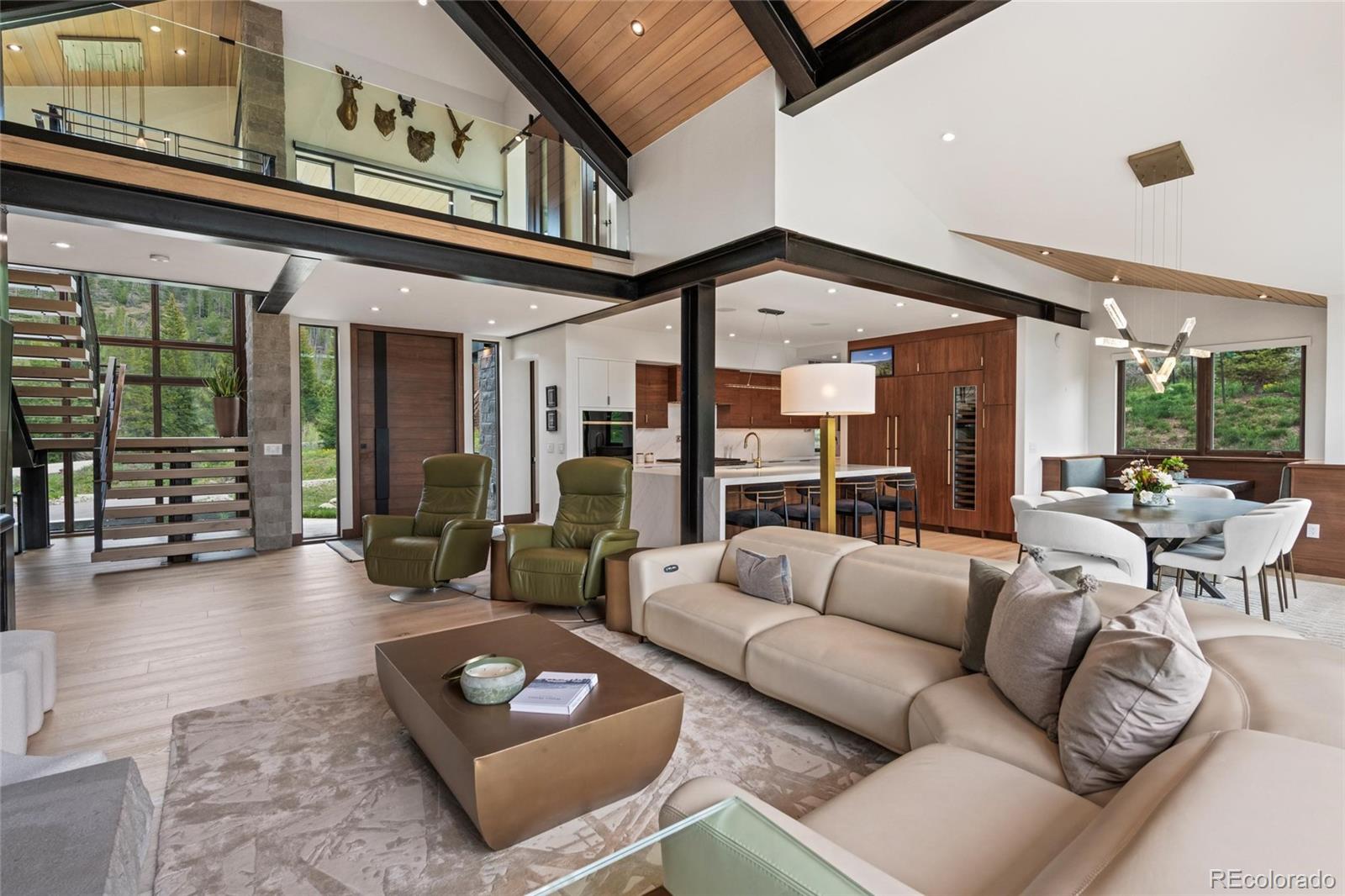 444 Glen Eagle Loop