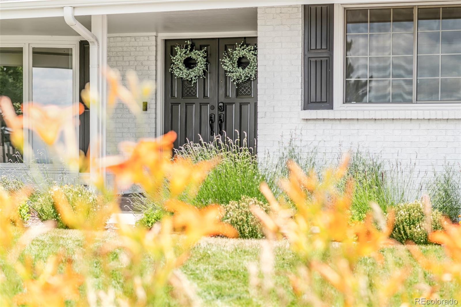 4323 E Links Parkway