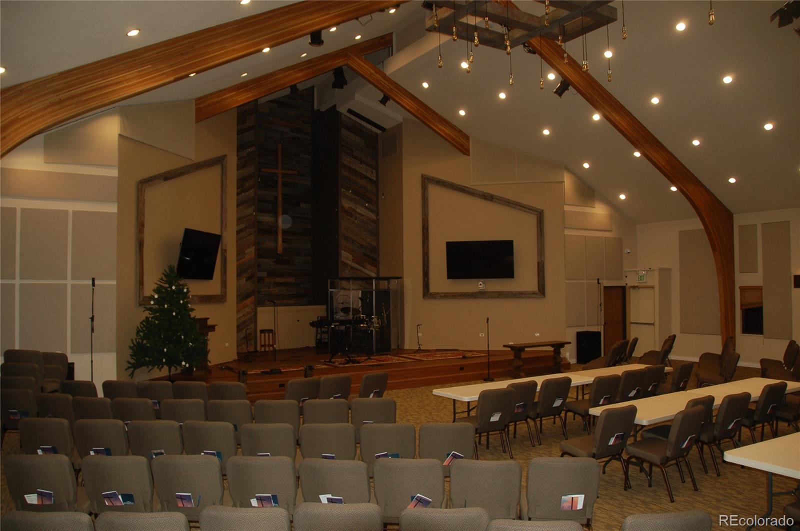 7462 S Everett Street