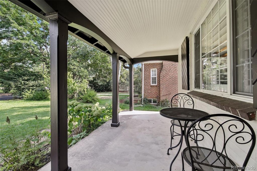 Photo of 1325 N Monaco Parkway, Denver, CO 80220 (MLS # 8136345)