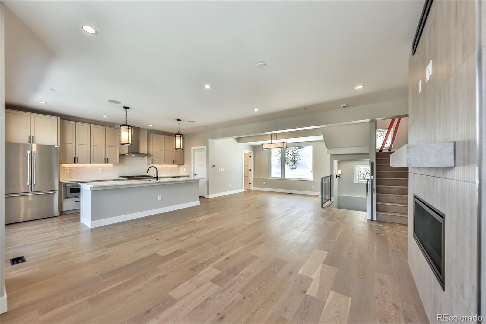 372 Lake Trail