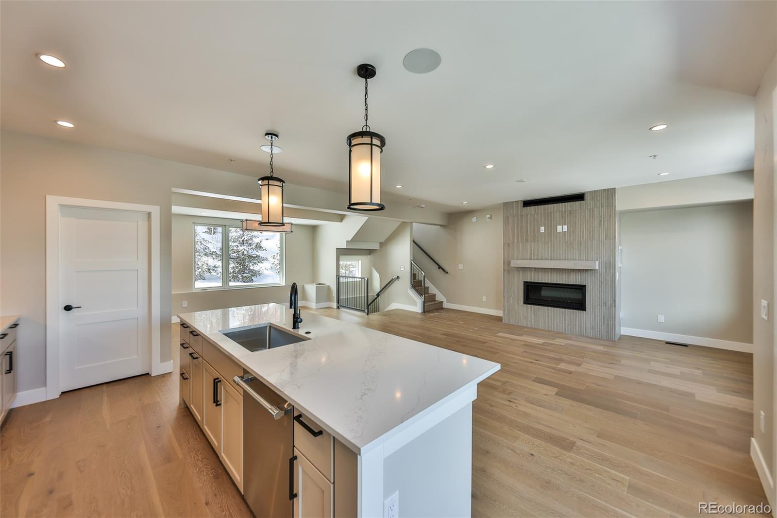 372 Lake Trail