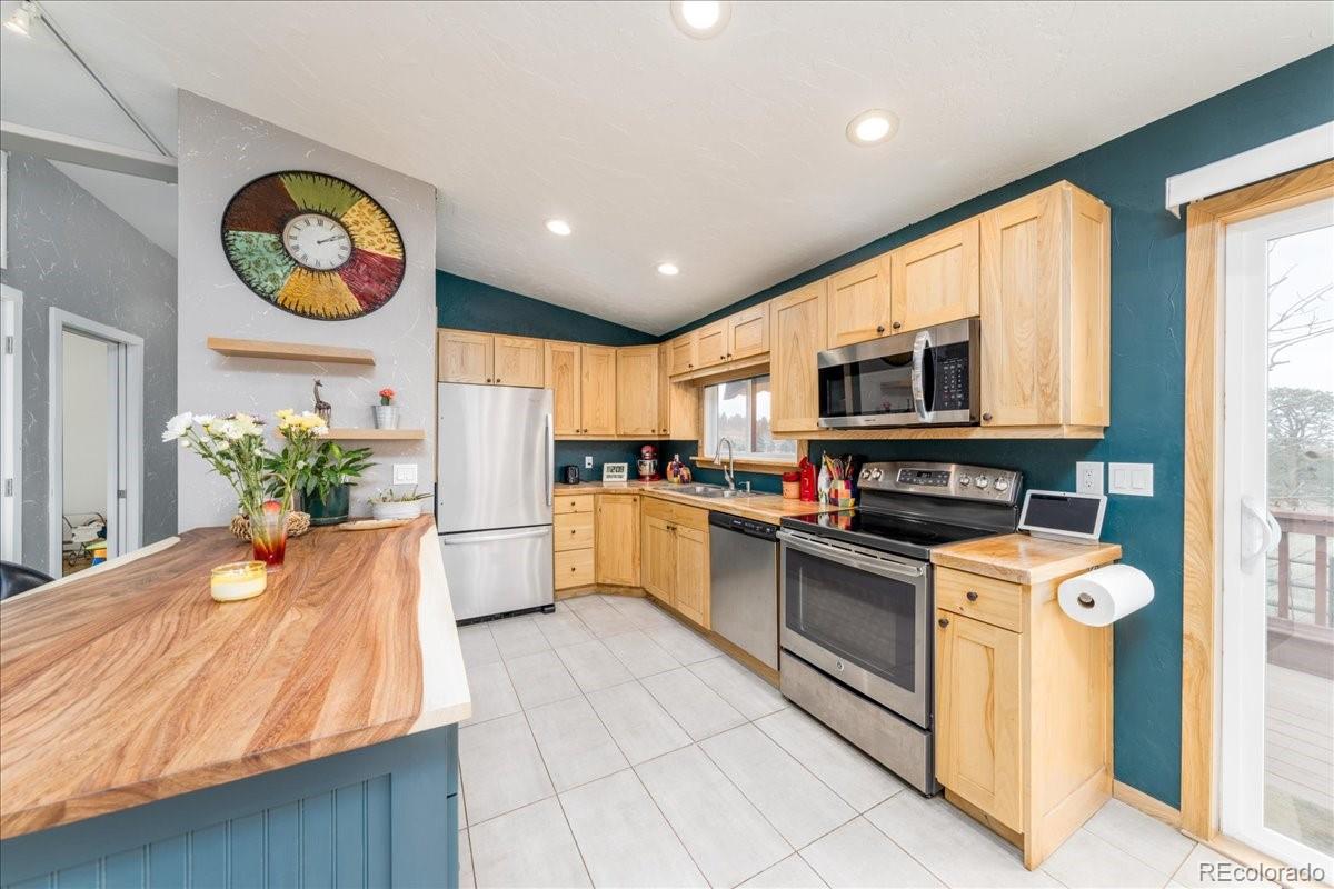 3404 Green Mountain Drive, Livermore, CO, 80536 4 3404 Green Mountain Drive