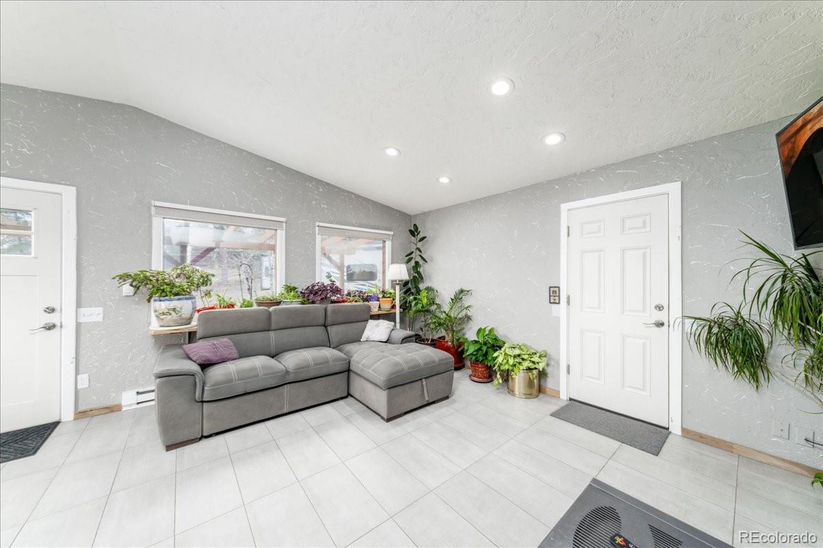 3404 Green Mountain Drive, Livermore, CO, 80536 3 3404 Green Mountain Drive