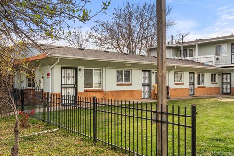 1129 Akron Street Aurora CO 80010