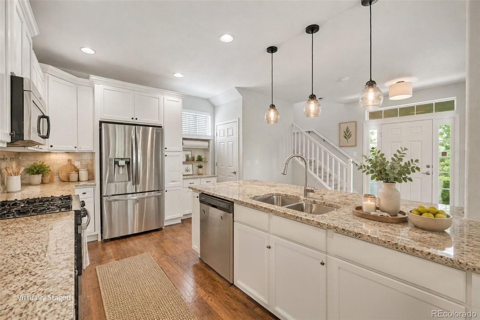 9589 Gray Court
