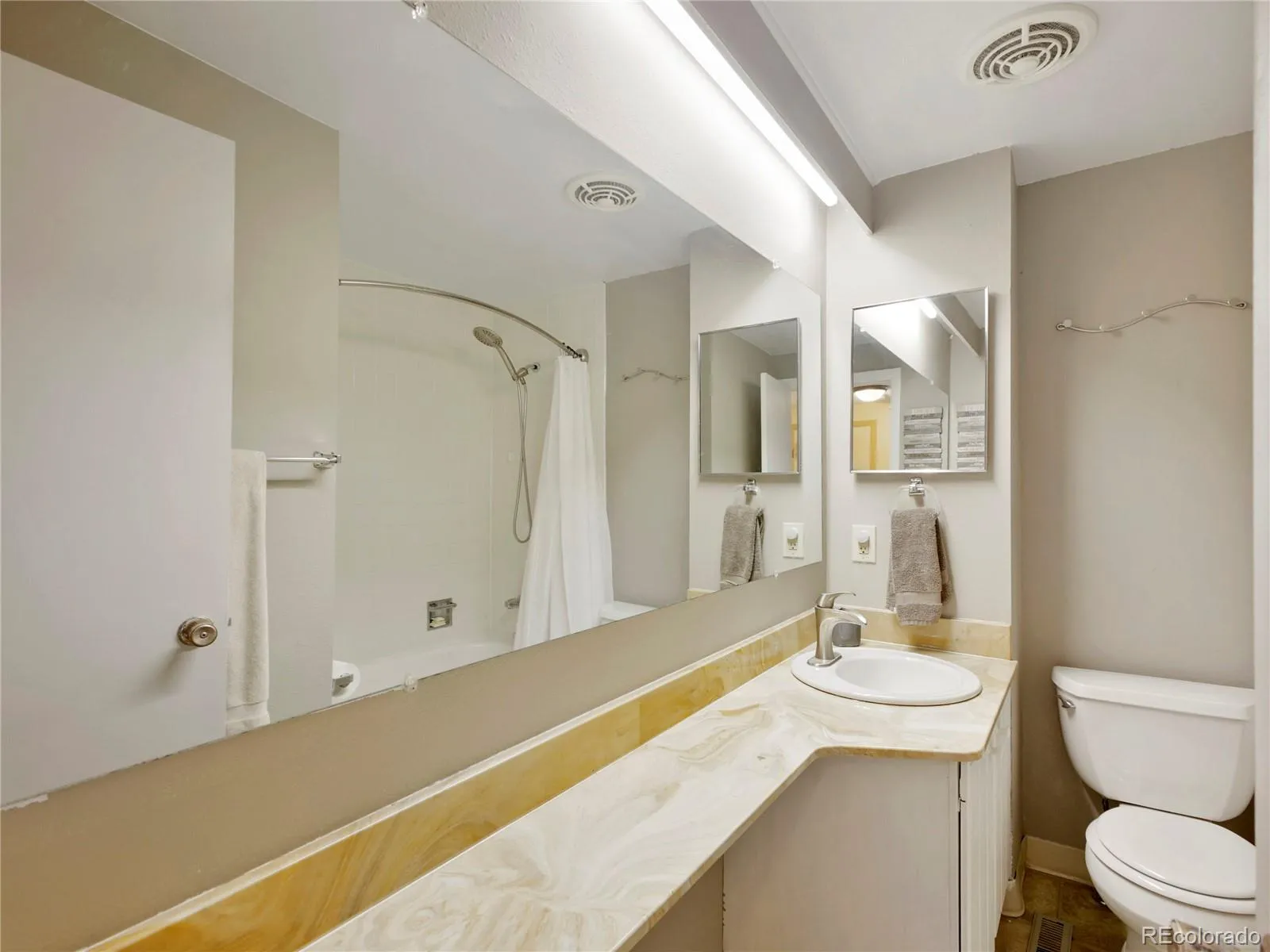 Georgetown, Colorado 80444, United States, 2 Bedrooms Bedrooms, ,1 BathroomBathrooms,Residential,Pending,101110