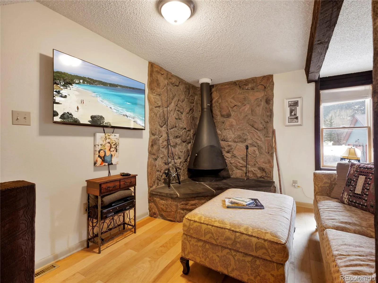 Georgetown, Colorado 80444, United States, 2 Bedrooms Bedrooms, ,1 BathroomBathrooms,Residential,Pending,101110