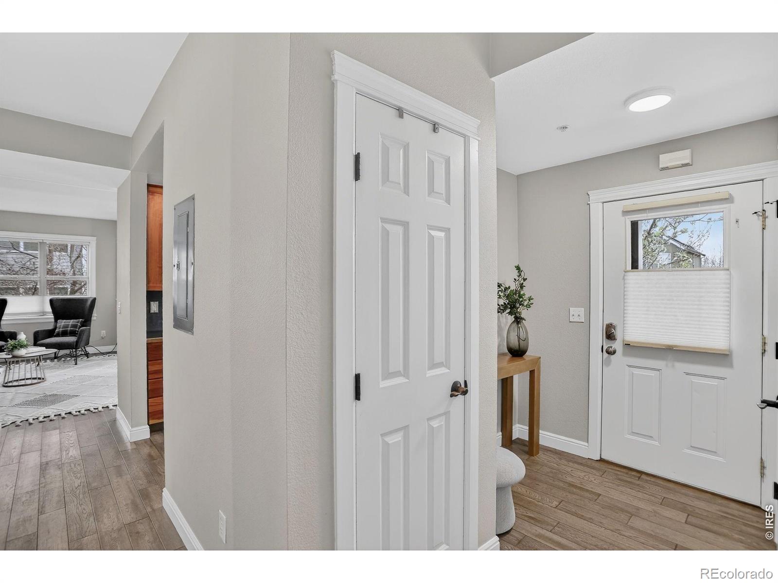1460 Lee Hill Drive 3