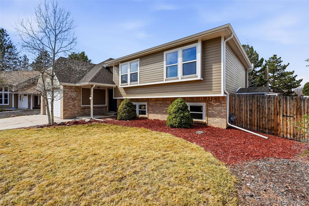 Photo of 5437 S Swadley Court, Littleton, CO 80127 (MLS # 9472261)