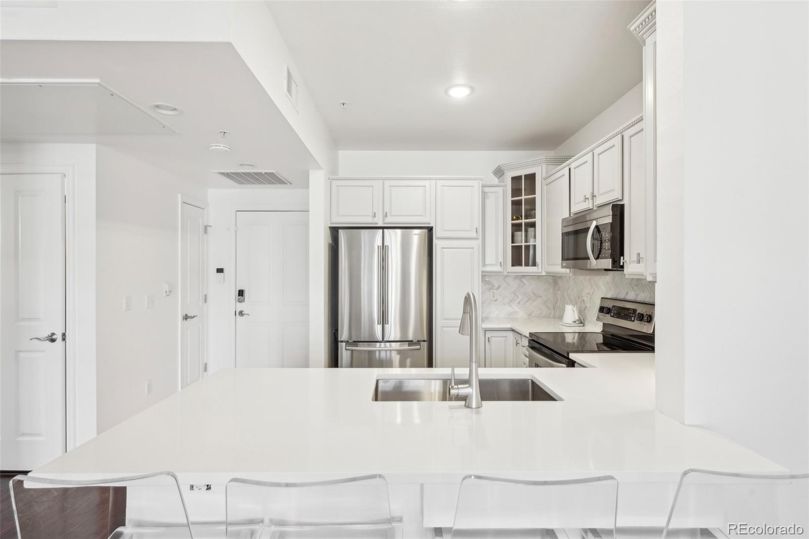 2700 E Cherry Creek South Drive 216, Denver, CO, 80209 4 2700 E Cherry Creek South Drive 216