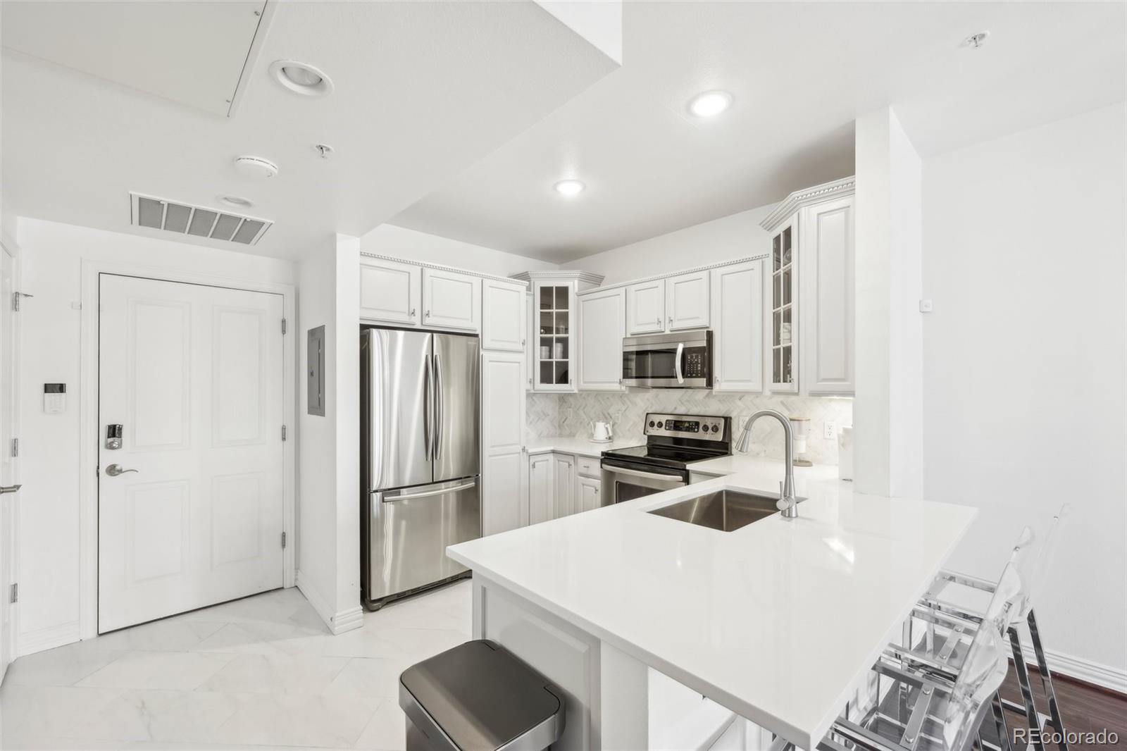 2700 E Cherry Creek South Drive 216, Denver, CO, 80209 3 2700 E Cherry Creek South Drive 216