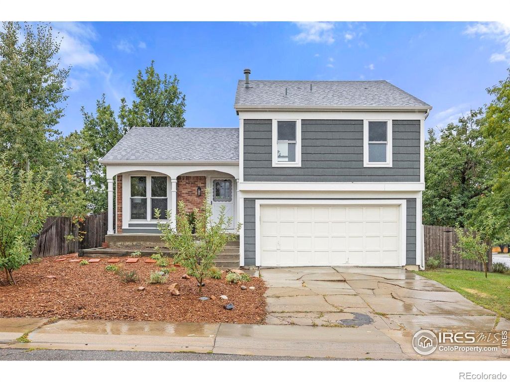 Photo of 1160 Devonshire Court, Lafayette, CO 80026 (MLS # IR1044311)