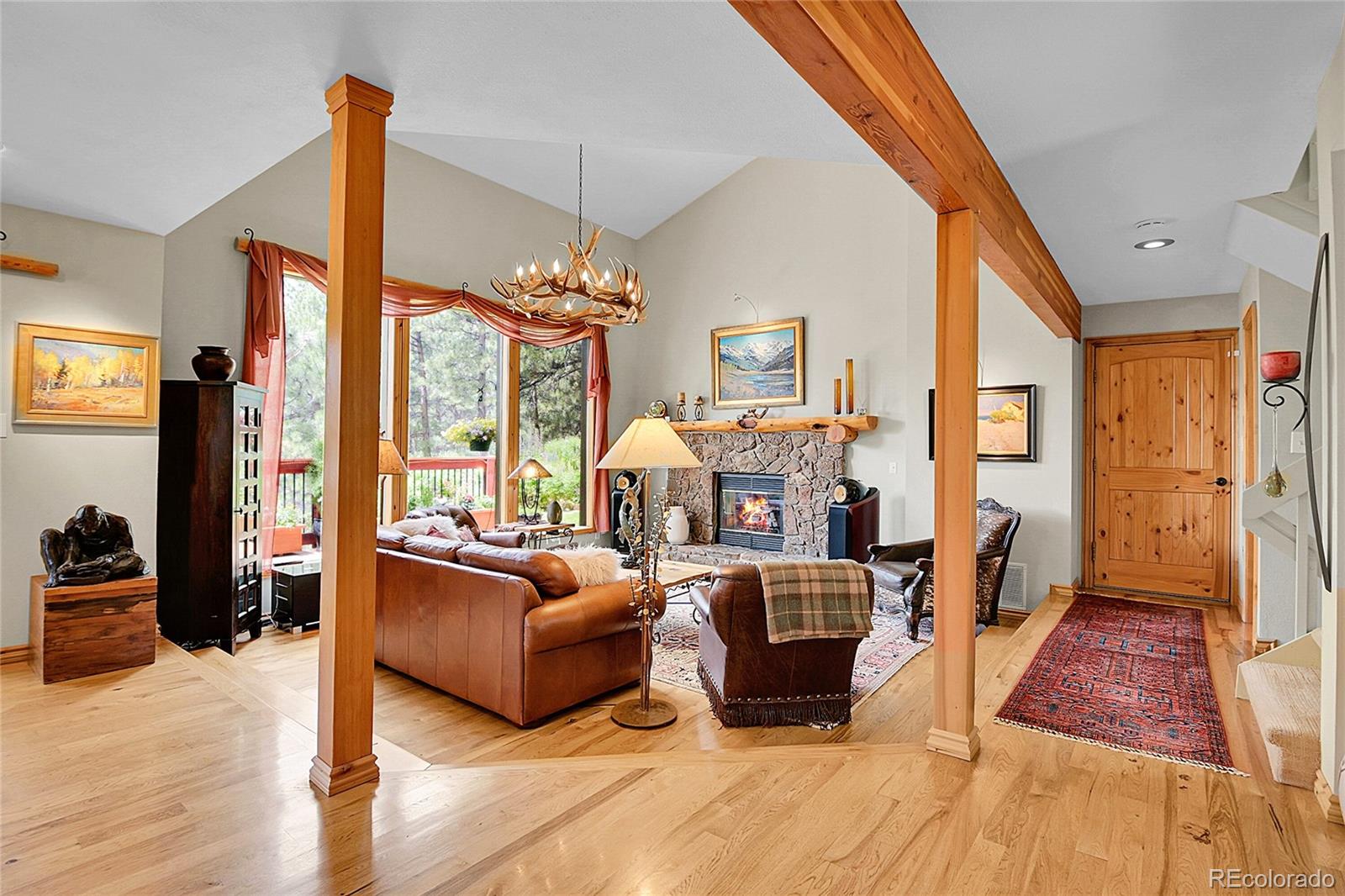 4011 S Skyline Drive