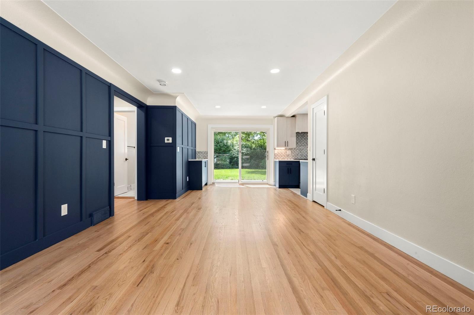1045 Locust Street