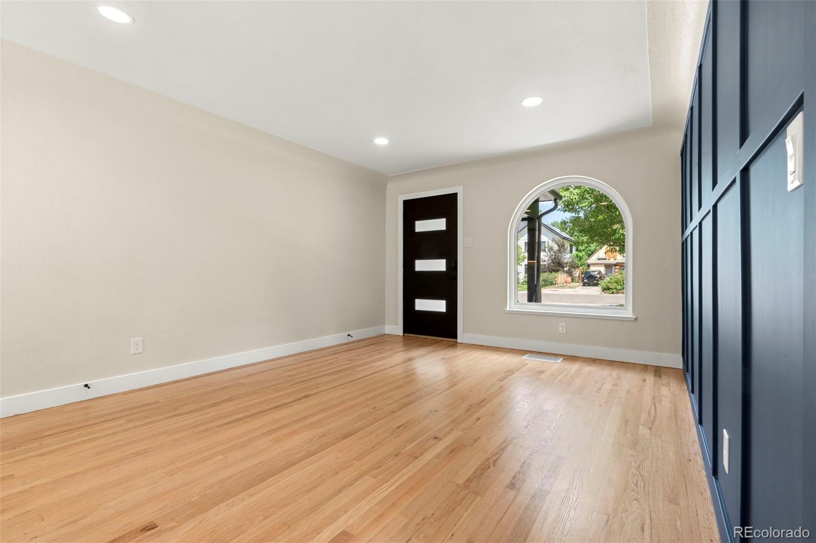 1045 Locust Street