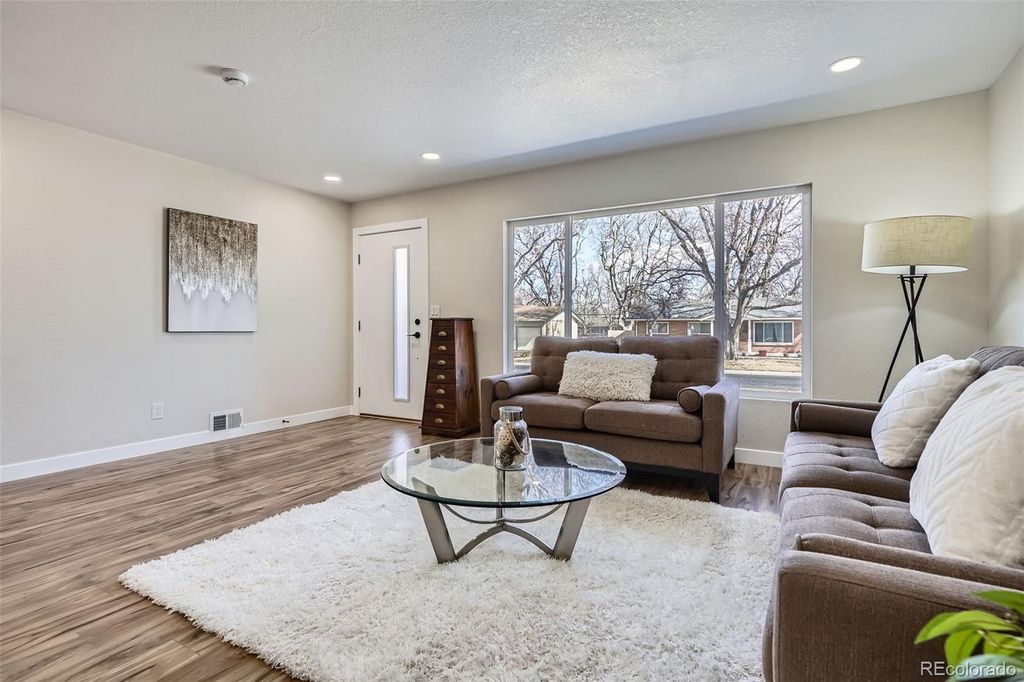 Photo of 35 Everett Street, Lakewood, CO 80226 (MLS # 9801133)