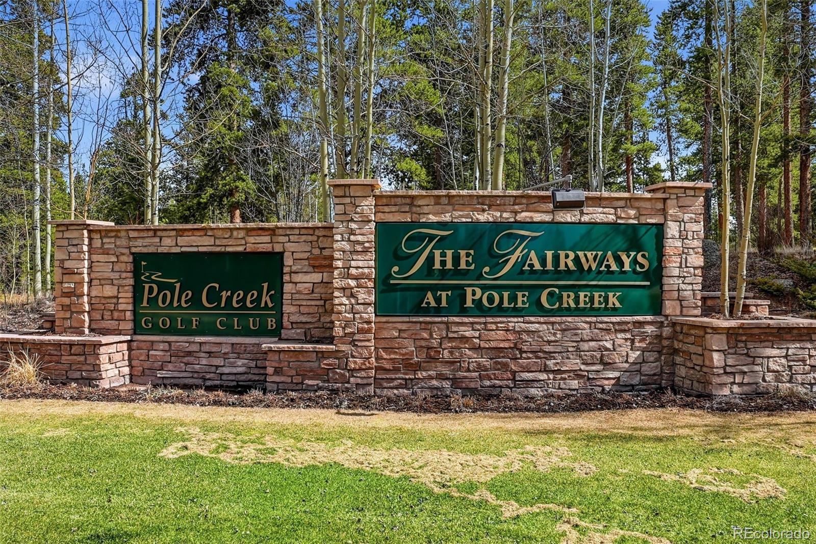 930 GCR 511/Golf Course Circle