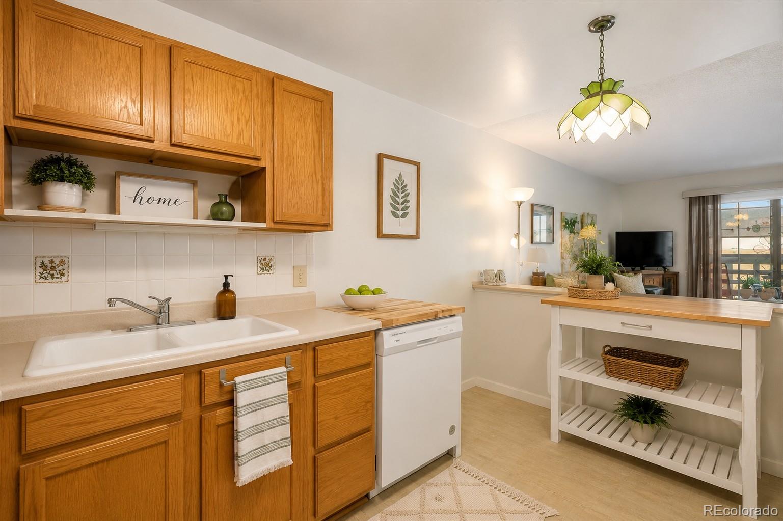 9335 E Center Avenue 2B