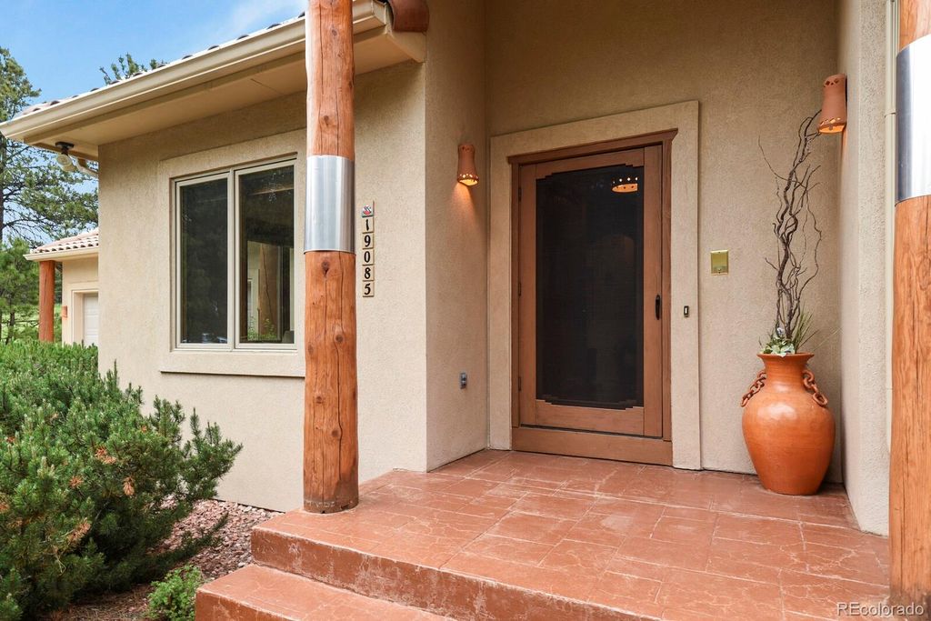 Photo of 19085 Merry Men Circle, Monument, CO 80132 (MLS # 6844724)