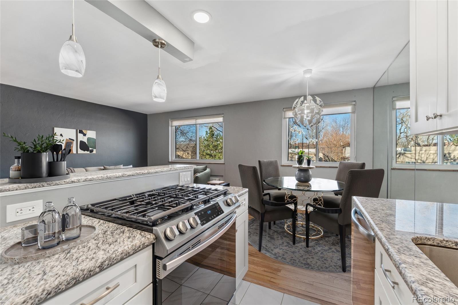 525 Jackson Street 304, Denver, CO, 80206 3 525 Jackson Street 304