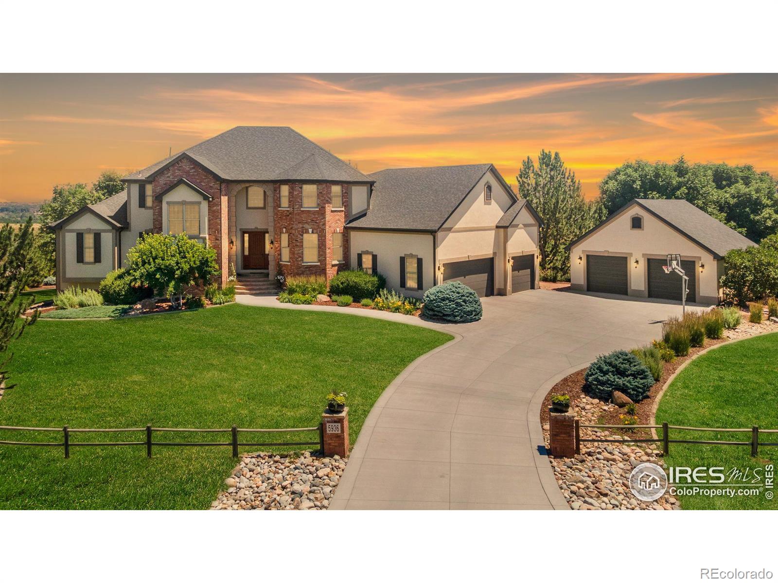 5936 Highland Hills Circle