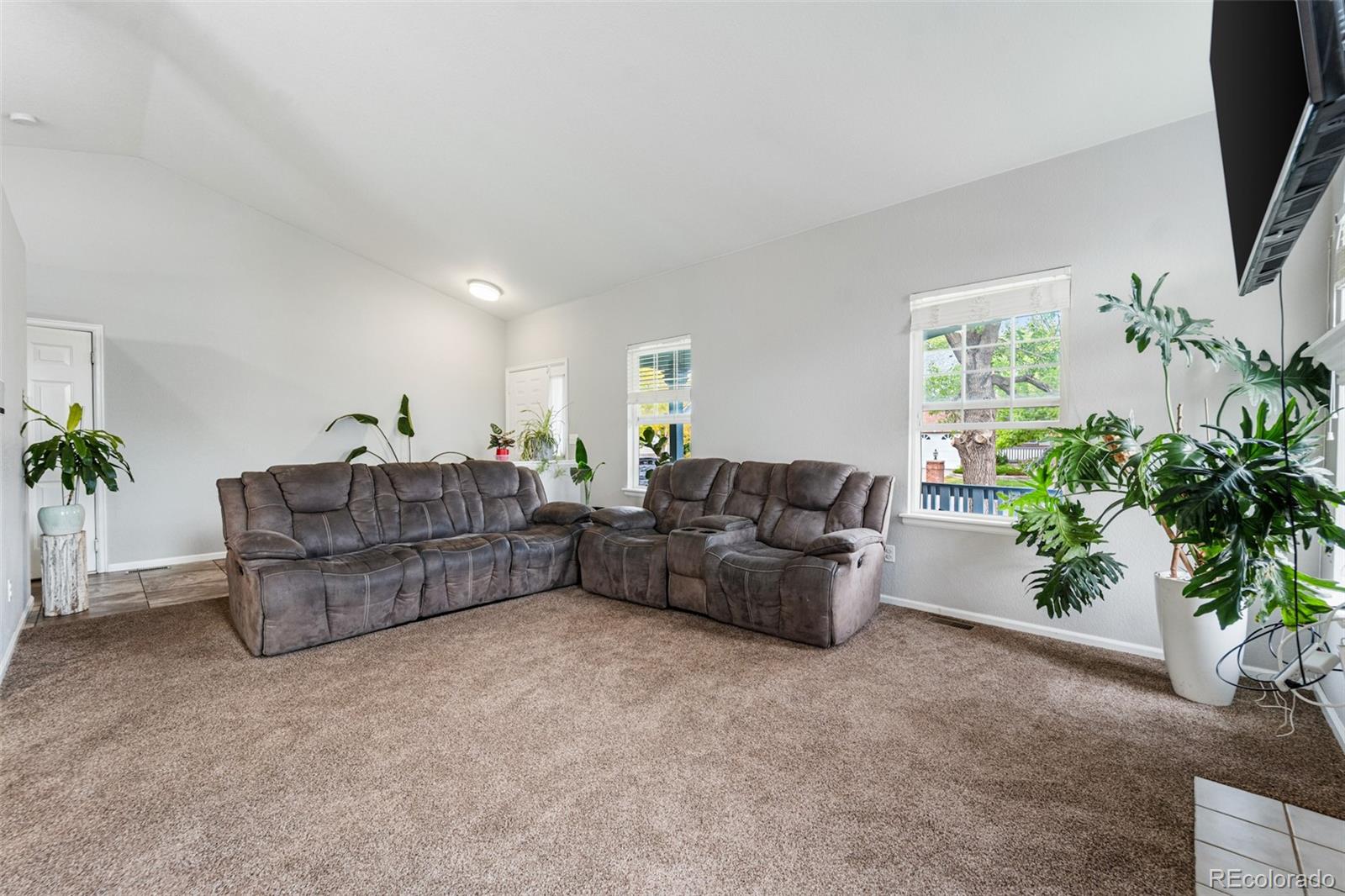 8640 E 105th Court