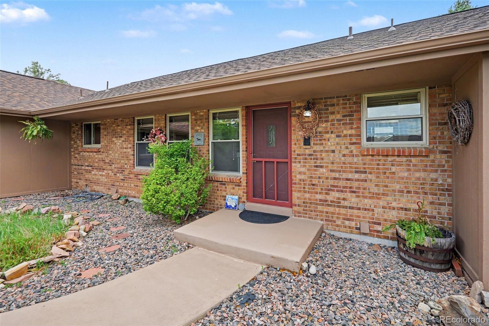 7432 E Windlawn Way