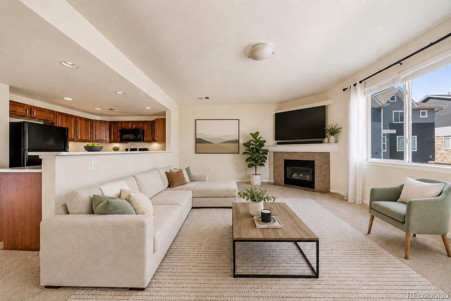 8751 Pearl Street R4