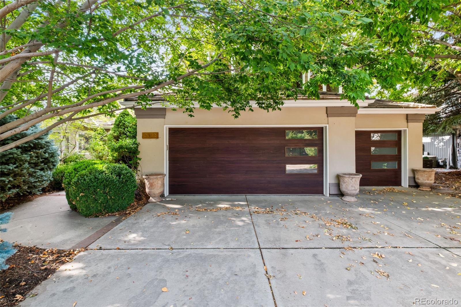 2512 Premier Place