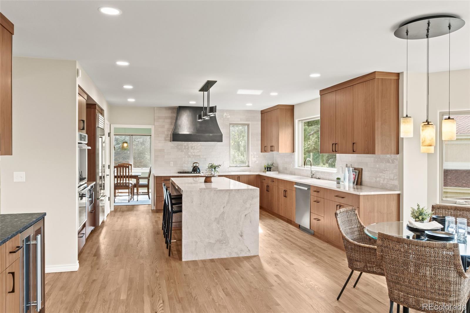 2512 Premier Place