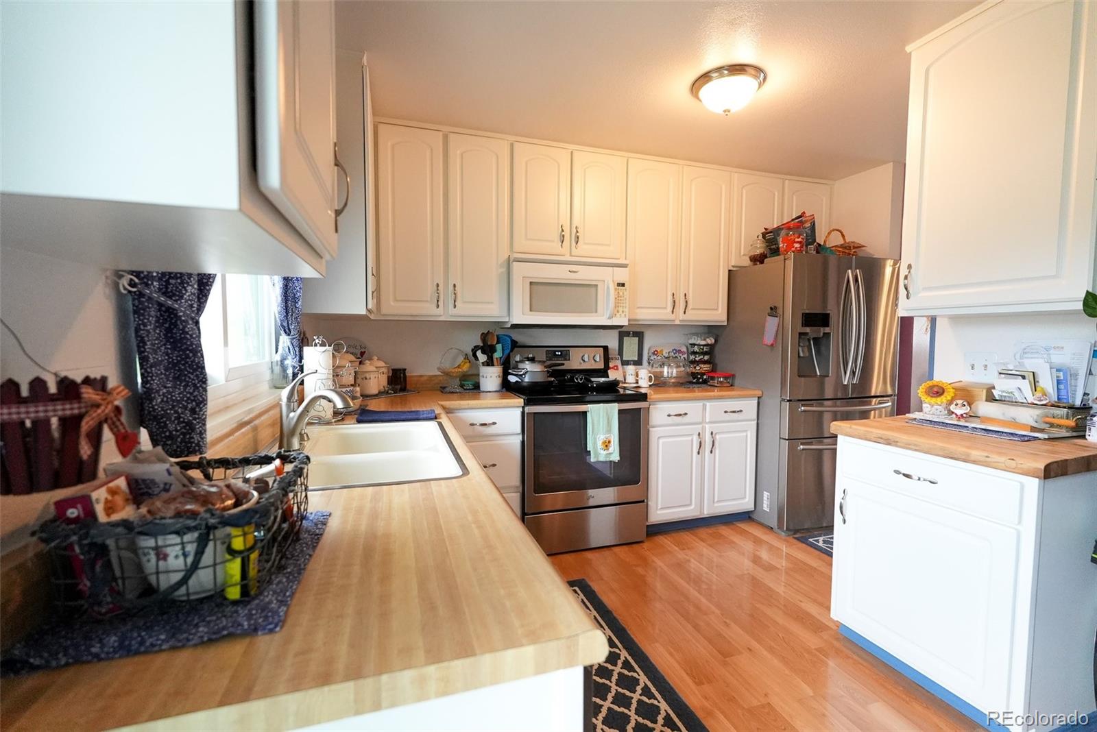19258 E Kansas Drive, Aurora, CO, 80017 3 19258 E Kansas Drive