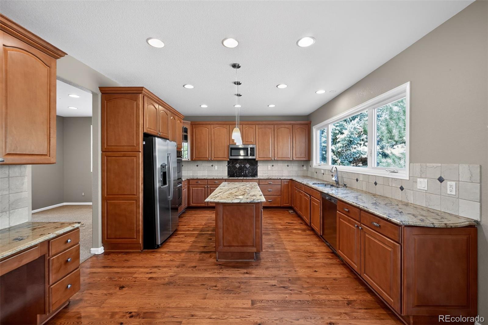 6873 Esperanza Drive