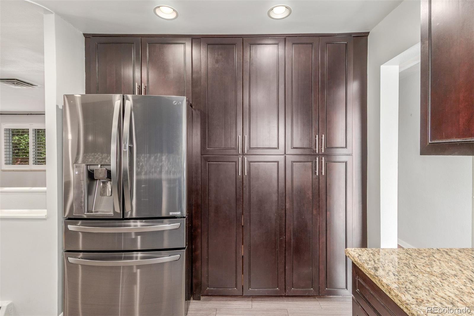 1575 S Monaco Parkway