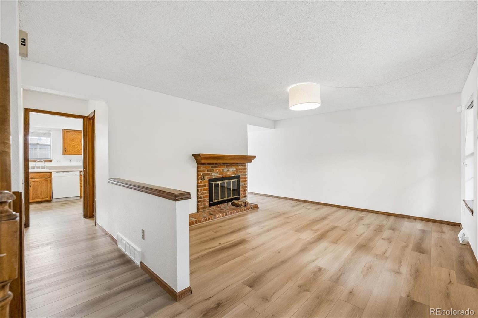 7101 W Yale Avenue 303