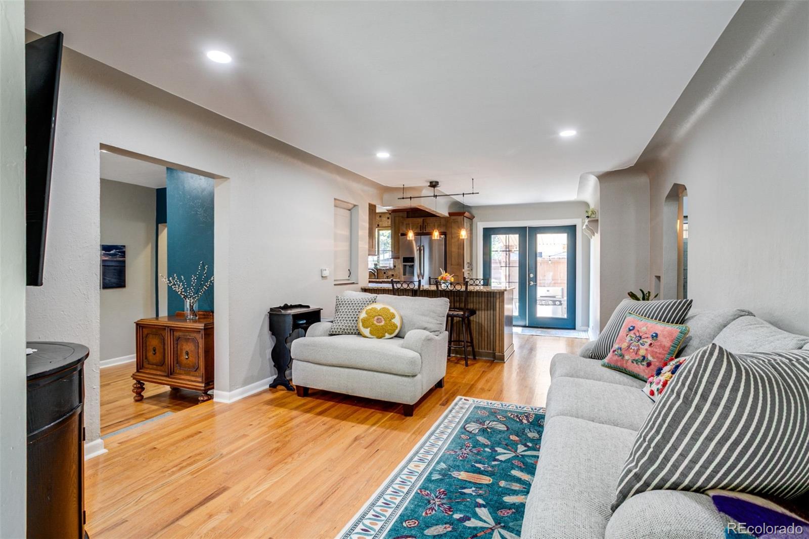 1010 E Dartmouth Avenue