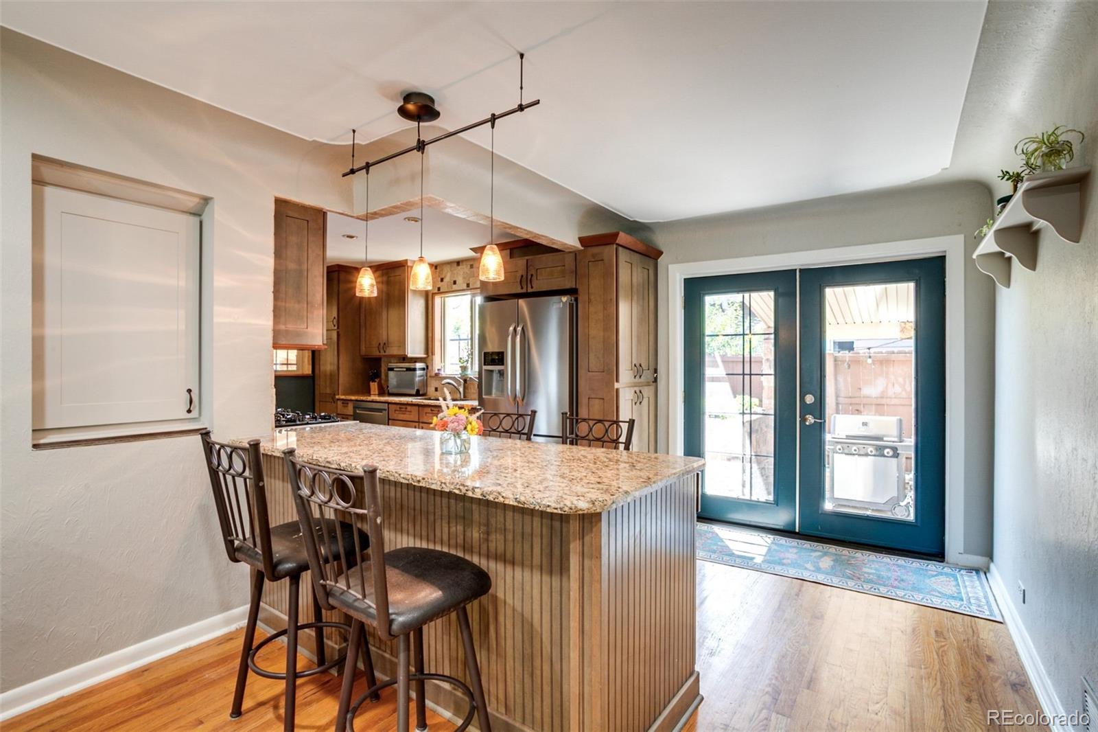 1010 E Dartmouth Avenue