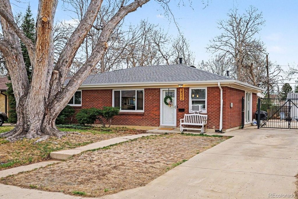 Photo of 2532 S Quitman Street, Denver, CO 80219 (MLS # 8943080)