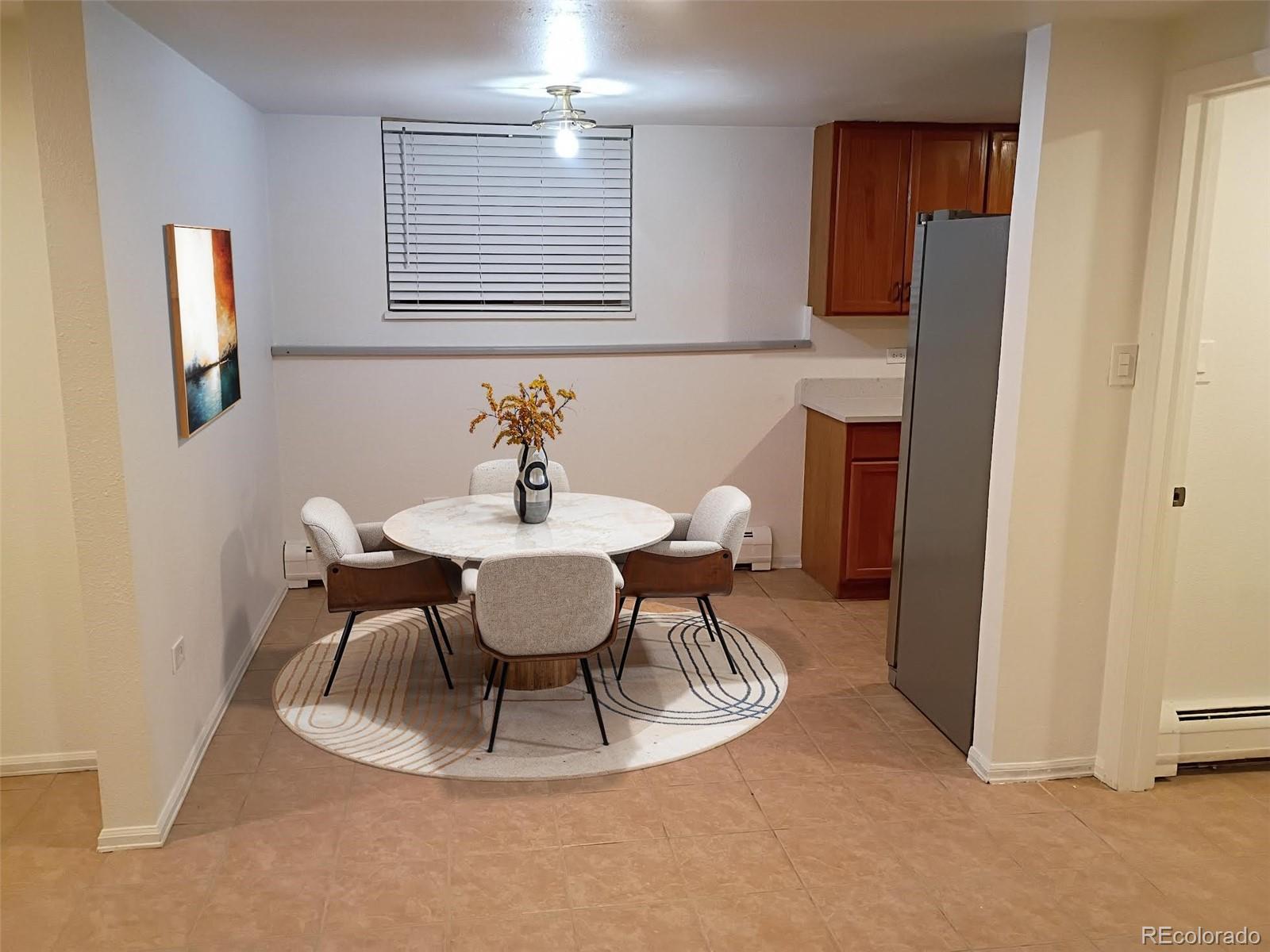 1525 S Holly Street 101