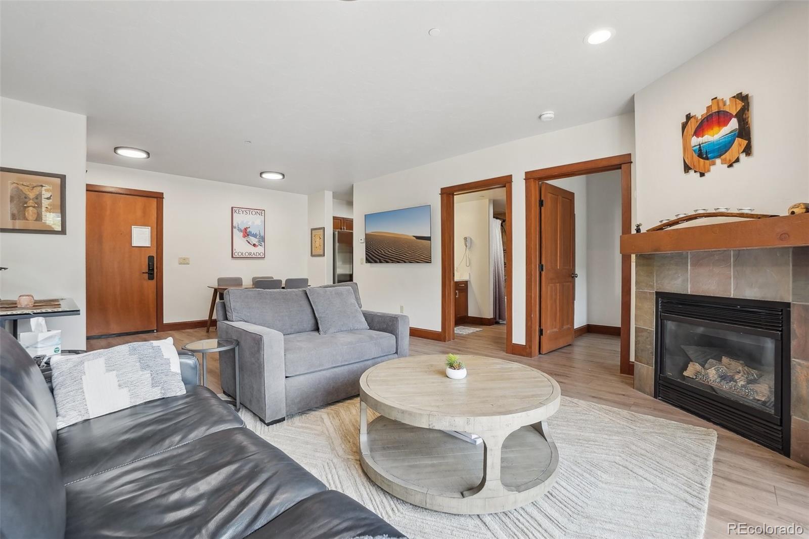 22787 US Highway 6 302