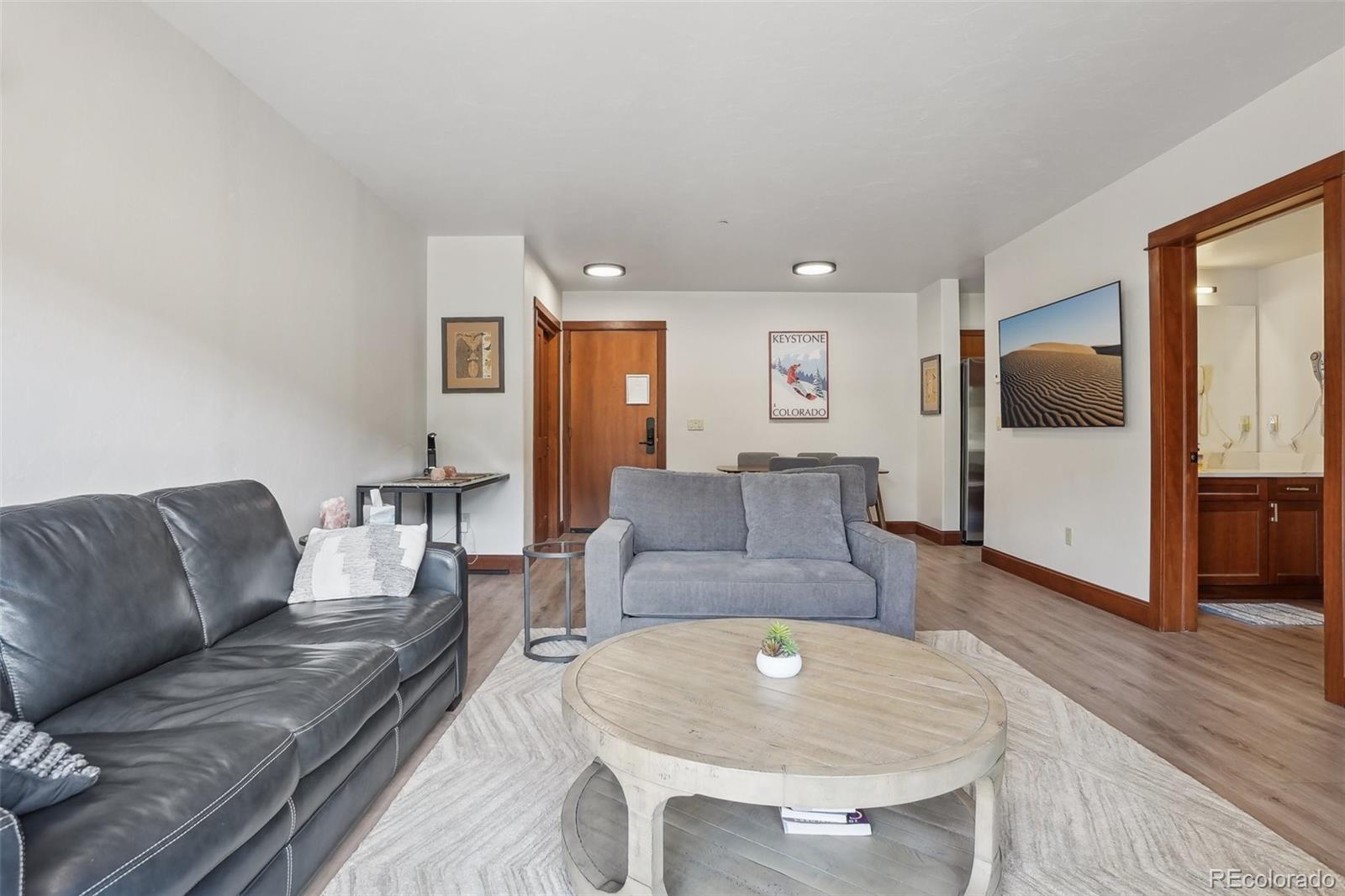 22787 US Highway 6 302