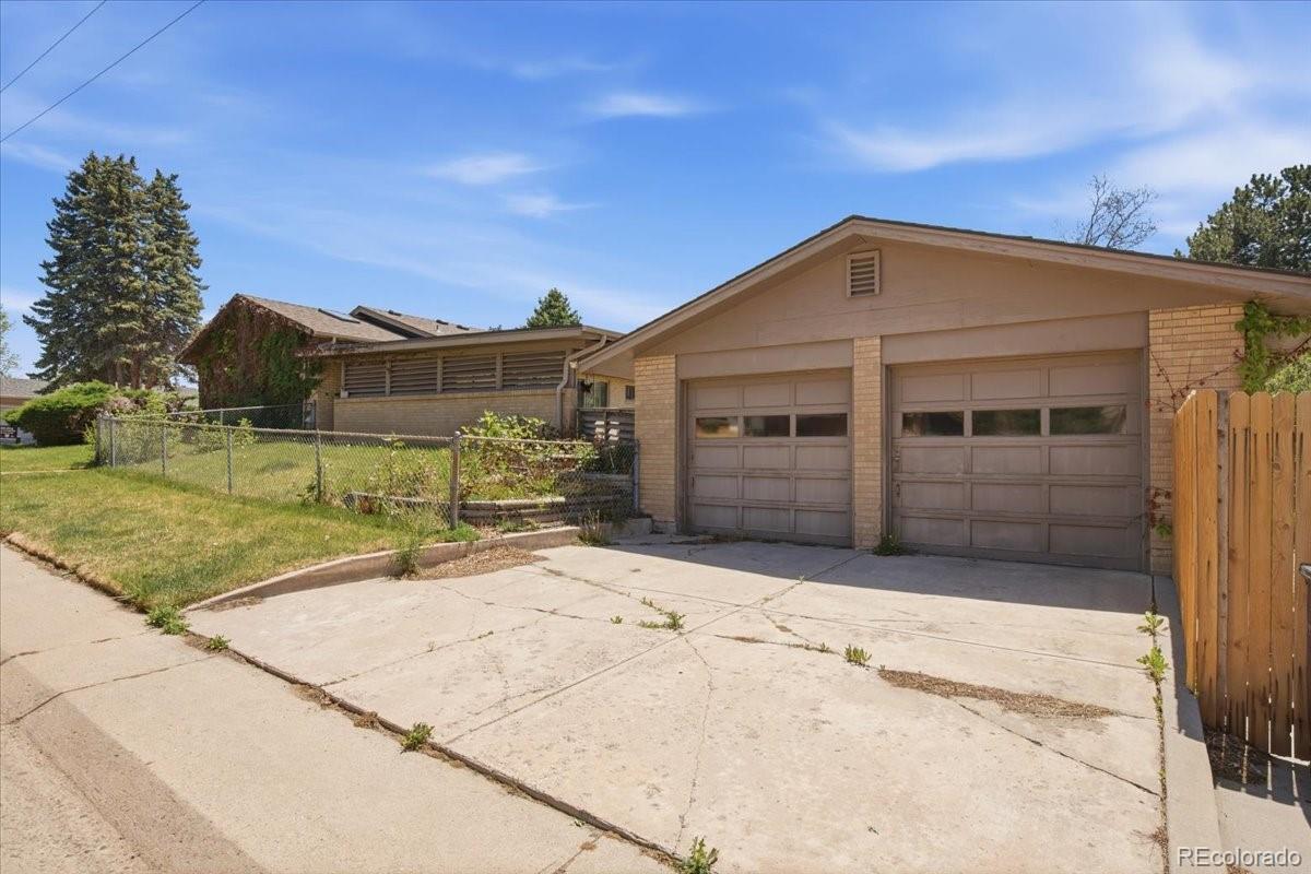 2801 S Mabry Court