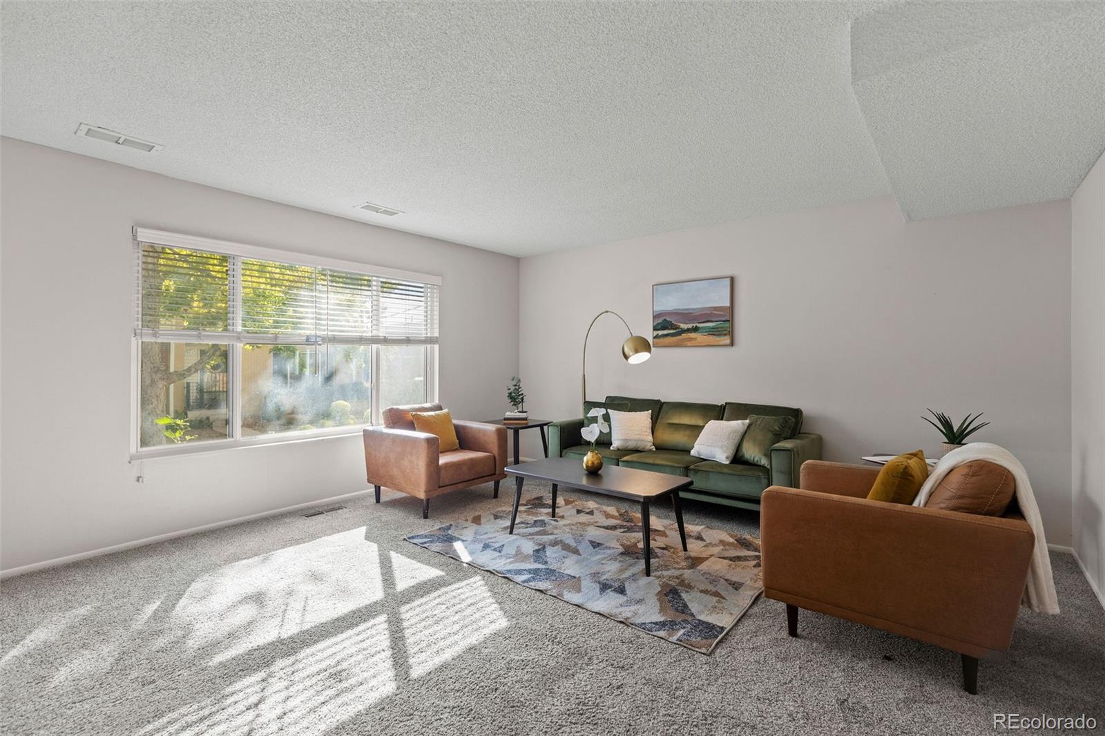 9149 E Mansfield Avenue