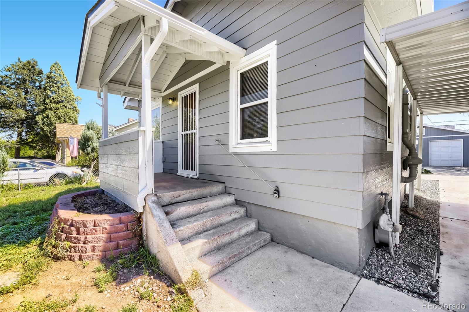 2252 S Galapago Street