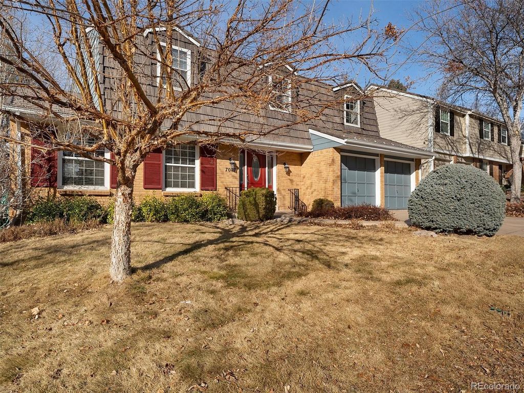 Photo of 7007 E Hinsdale Avenue, Centennial, CO 80112 (MLS # 7294945)