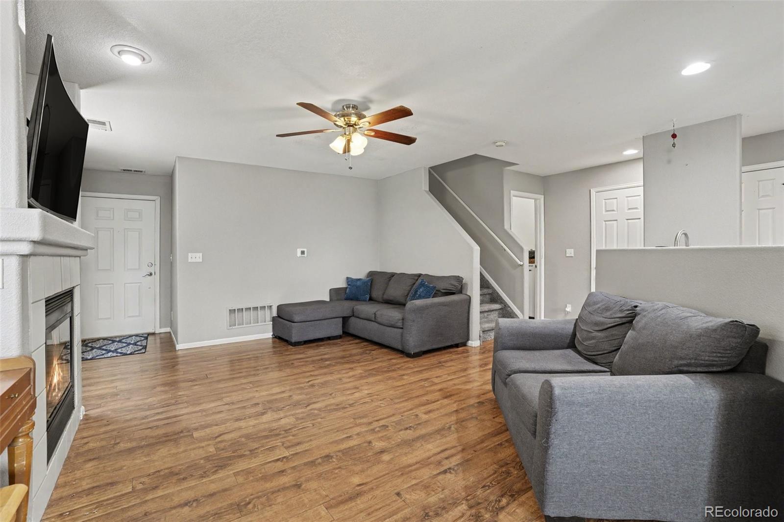 2374 E 110th Place
