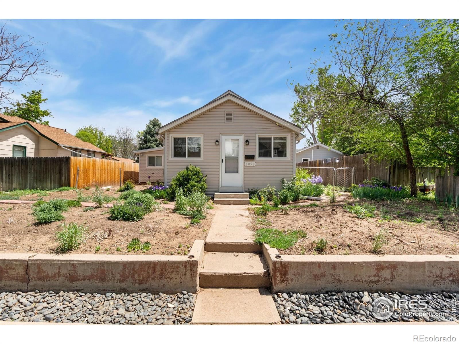 6058 S Hill Street, Littleton, CO, 80120 1 6058 S Hill Street